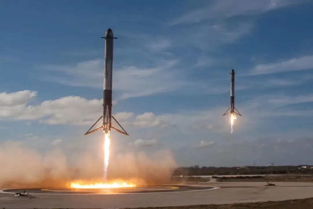 SpaceX 的 falcon重型助推器着陆(甲烷动力) 图源:Unsplash